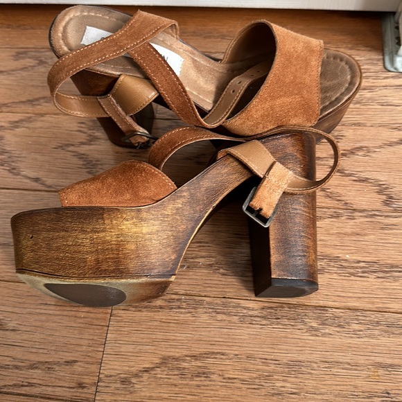 Steve Madden Platform - Picture 2 of 2